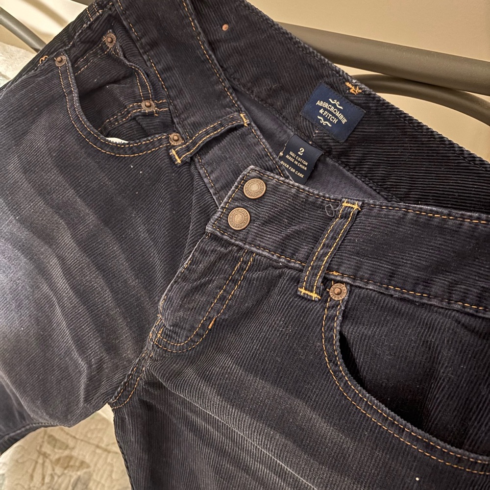 Vintage 90's Abercrombie & Fitch Women's Low Rise Navy Flare Corduroys. Size 2